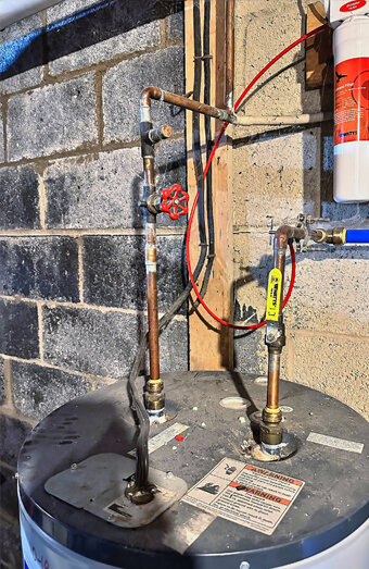 https://southperthhotwater.com.au/uploads/2025/06/gas-hot-water-system-52140.jpg